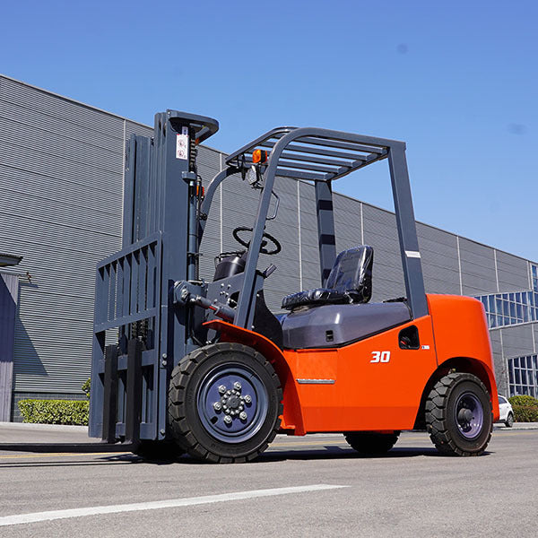 WOMI 3.0 Tons Compact Diesel Forklift | Stable Load Capacity | CE Certified Industrial Machinery