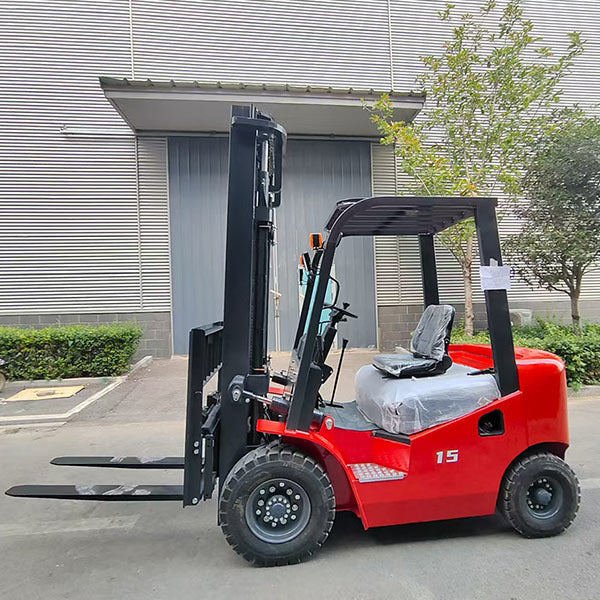 WOMI 1.5 Tons Compact Diesel Forklift | Stable Load Capacity | CE Certified Industrial Machinery