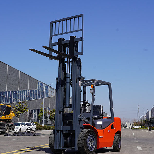 WOMI 3.0 Tons Compact Diesel Forklift | Stable Load Capacity | CE Certified Industrial Machinery